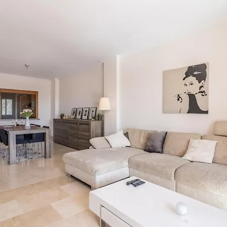 In With Sea View Holiday home Estepona